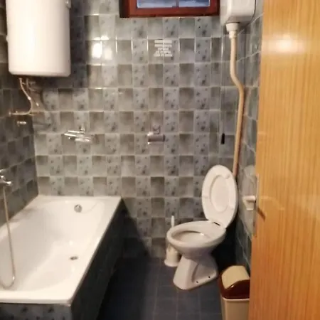 Guest house Visni Lagadin