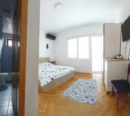 Visni Guest house