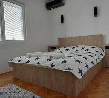 Visni Guest house Lagadin