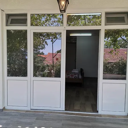 Visni Guest house *