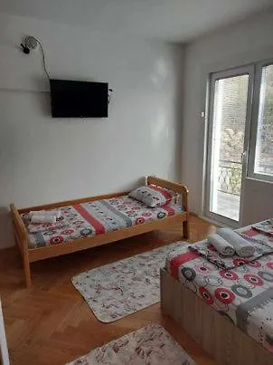 Guest house Visni Lagadin