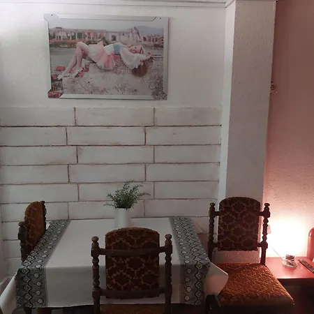 Visni Guest house Lagadin
